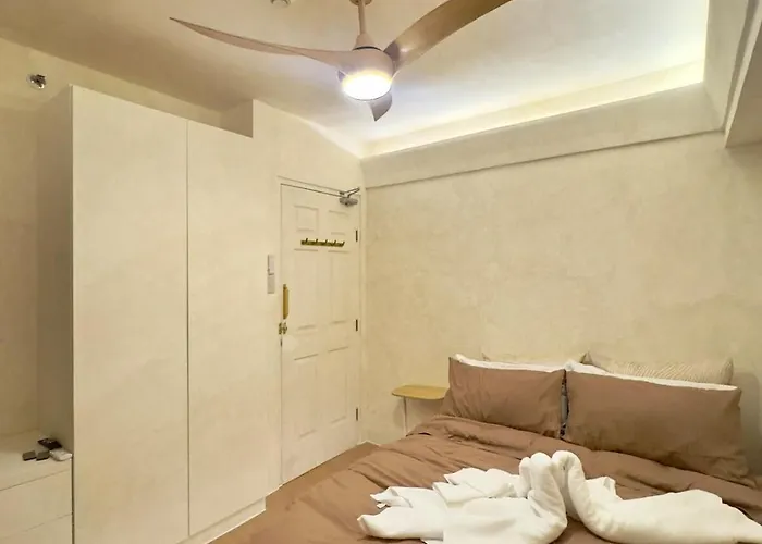 Taguig, Near Bgc Staycation Apartment