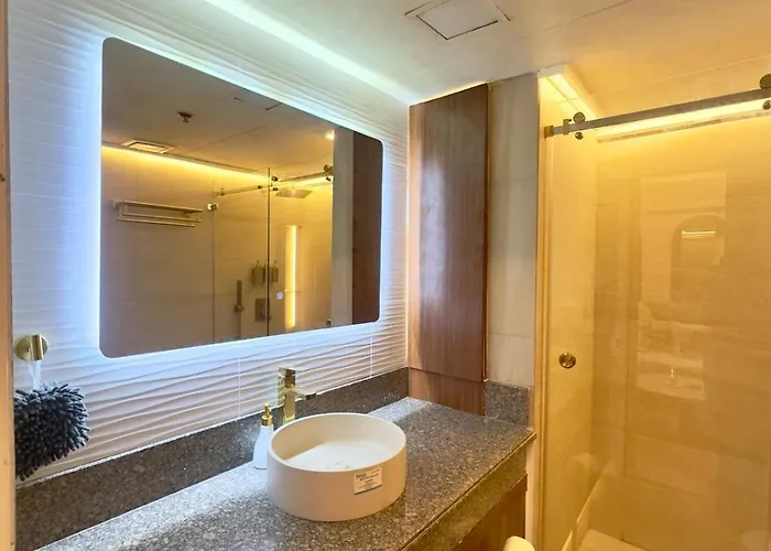 Taguig, Near Bgc Staycation Apartment