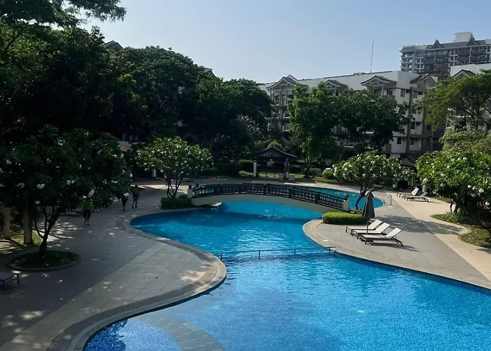 Taguig, Near Bgc Staycation